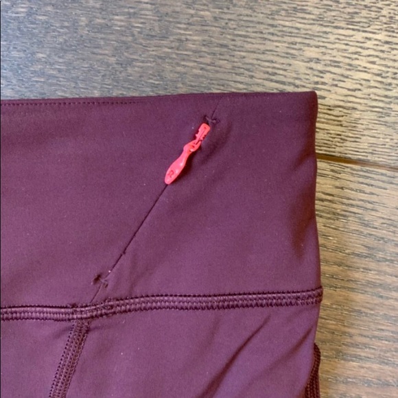 SOLDLululemon Speed Up Tights - Picture 4 of 4